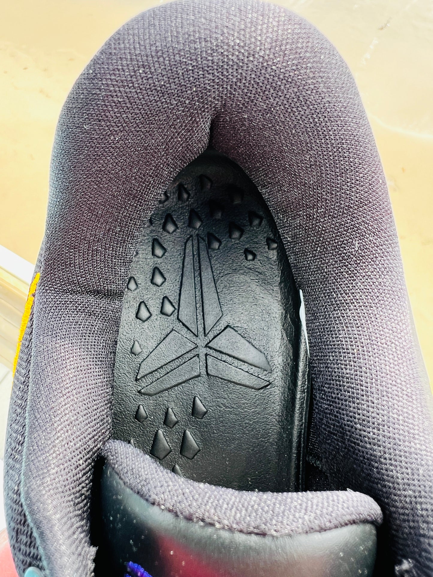 Kobe 8 Protro Lakers Away - 10M/11.5W (HF9550-001)
