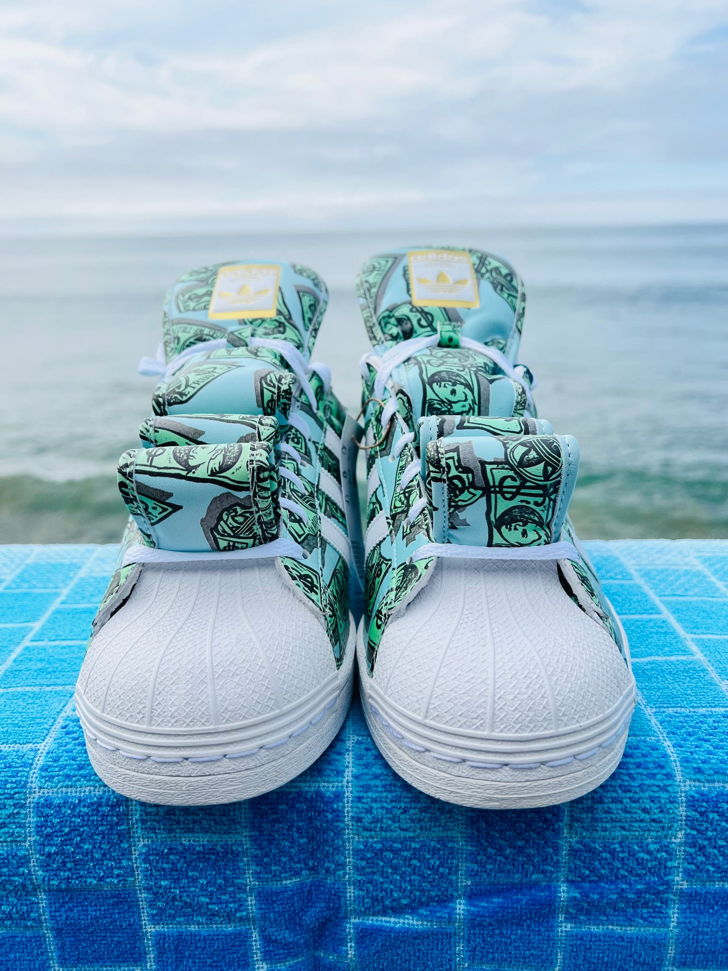 2022 Adidas Jeremy Scott Money Superstar - Size 9M/10/5W (HP6596)