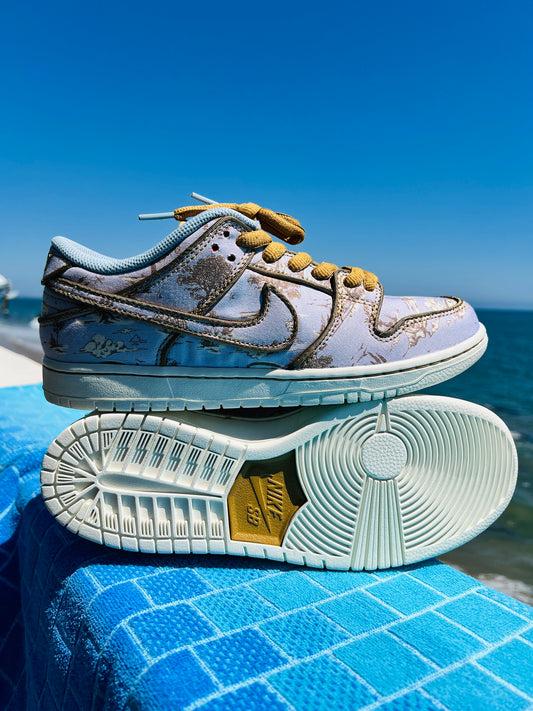 2024 SB Dunk Low Premium City of Style - 8.5M/10W (FN5880-001)