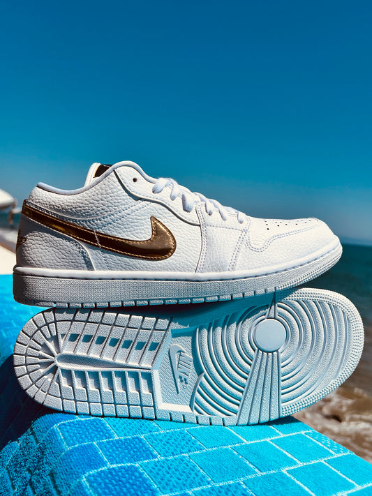 2020 Jordan 1 Low White Metallic Gold (CZ4776-100)
