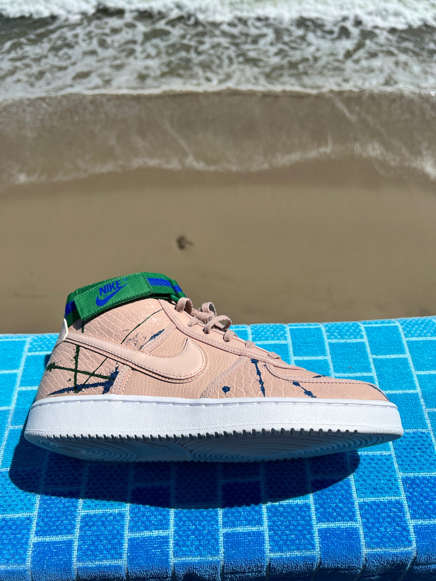 2018 Nike Vandal High Particle Beige - 7M/8.5W (AH6826-200)