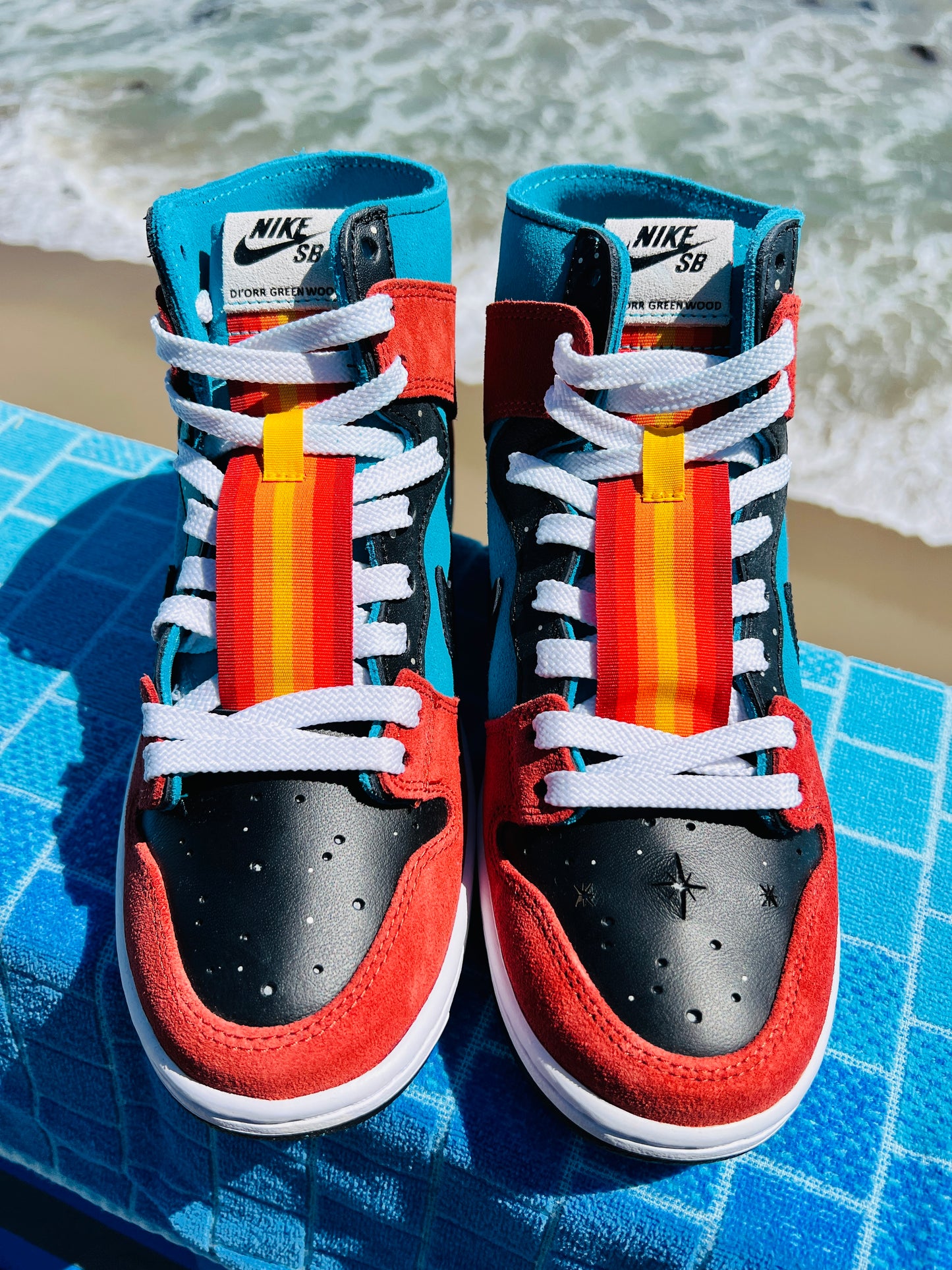2024 SB Dunk Hi Di'orr Greenwood Navajo Arts (FQ1775-400)