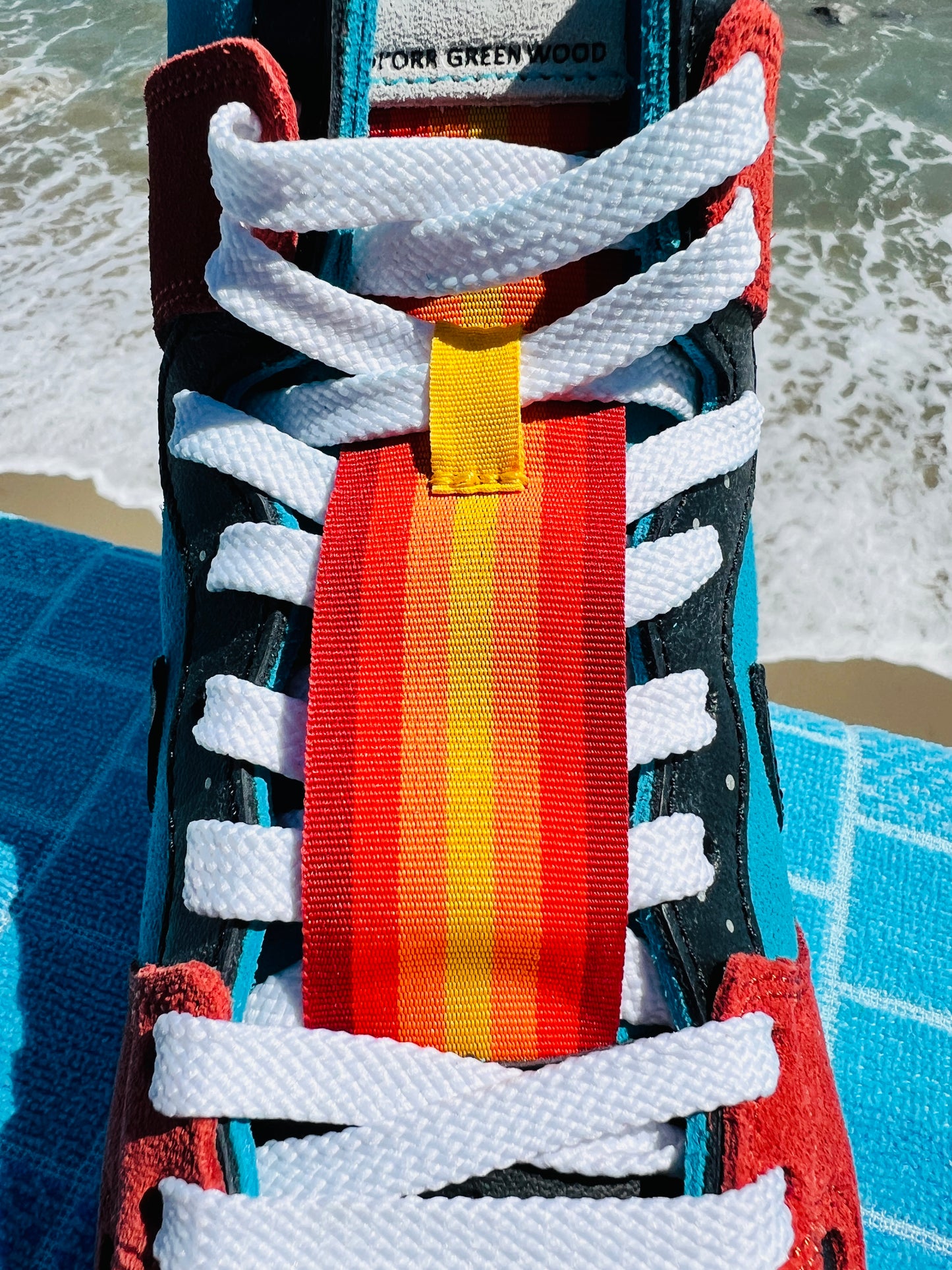 2024 SB Dunk Hi Di'orr Greenwood Navajo Arts (FQ1775-400)