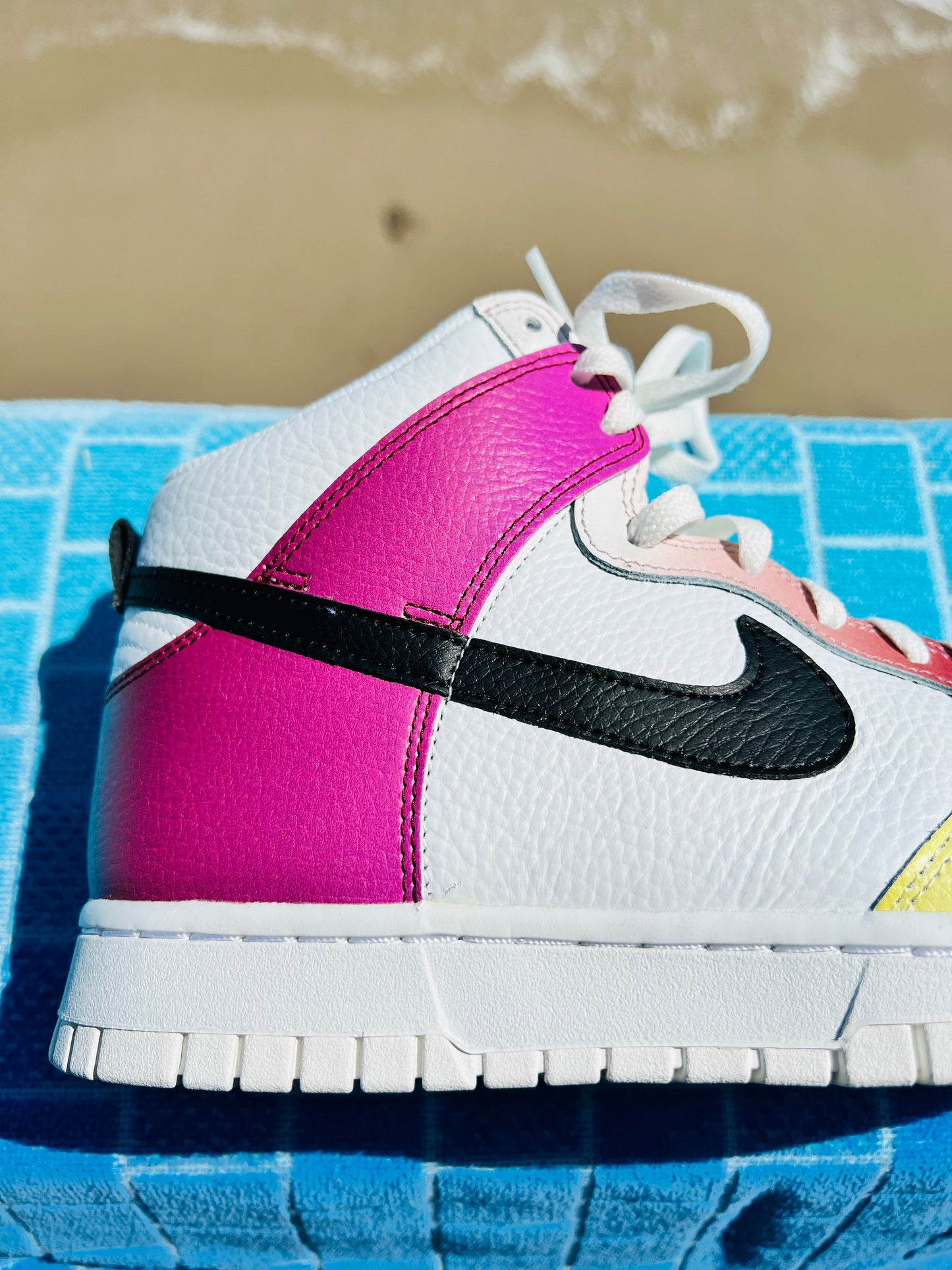 2023 Dunk High Multi-color Gradient - 8.5M/10W (FD0802-100)