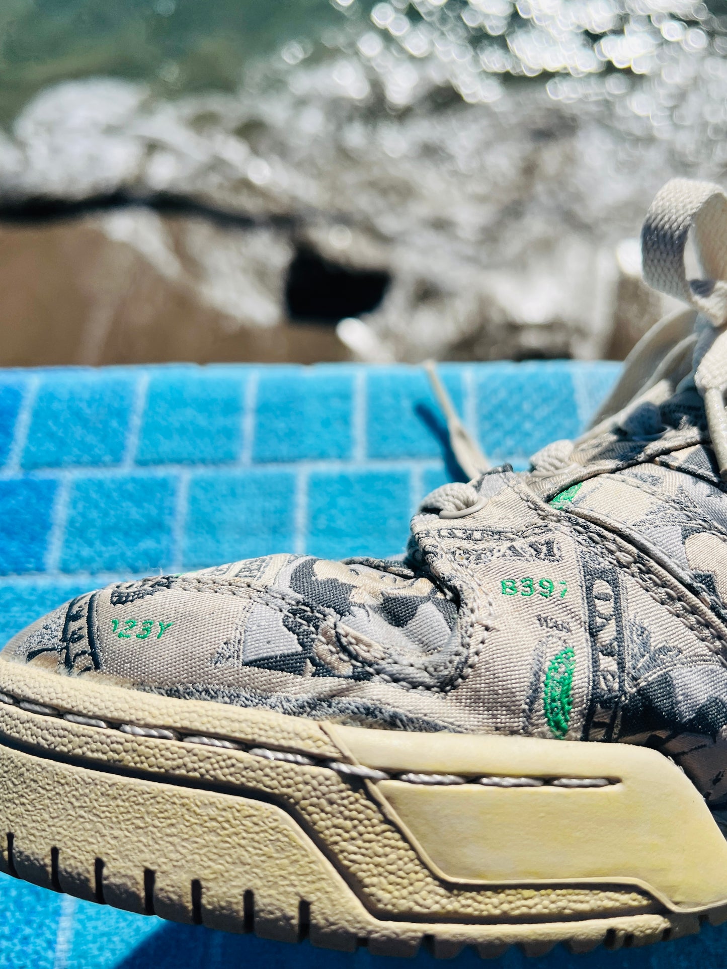 2013 Adidas x Jeremy Scott 2.0 Money (G95773)