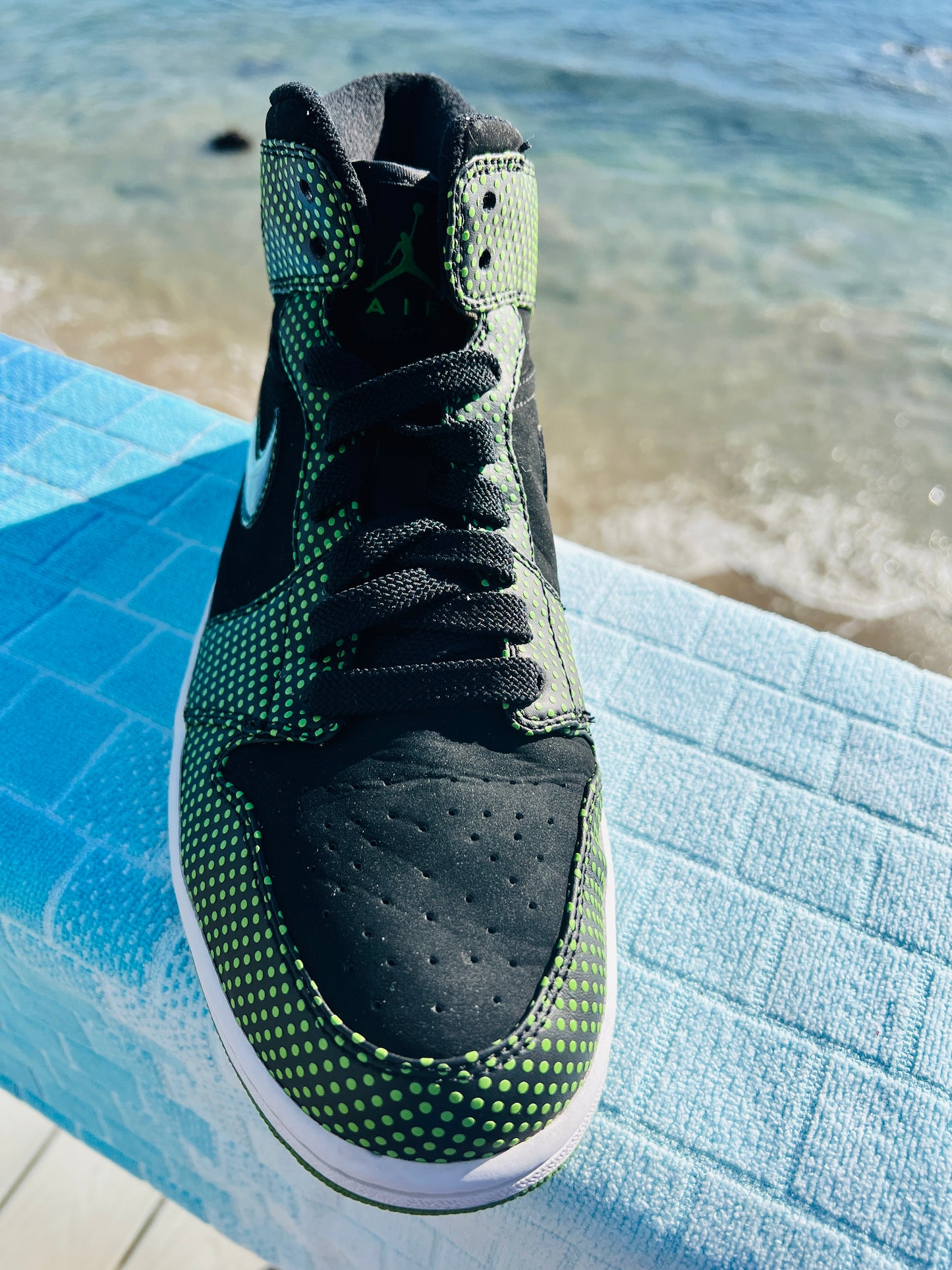 2009 Jordan 1 Retro Polka Dot Chlorophyll - 10.5M/12W (136065-031)