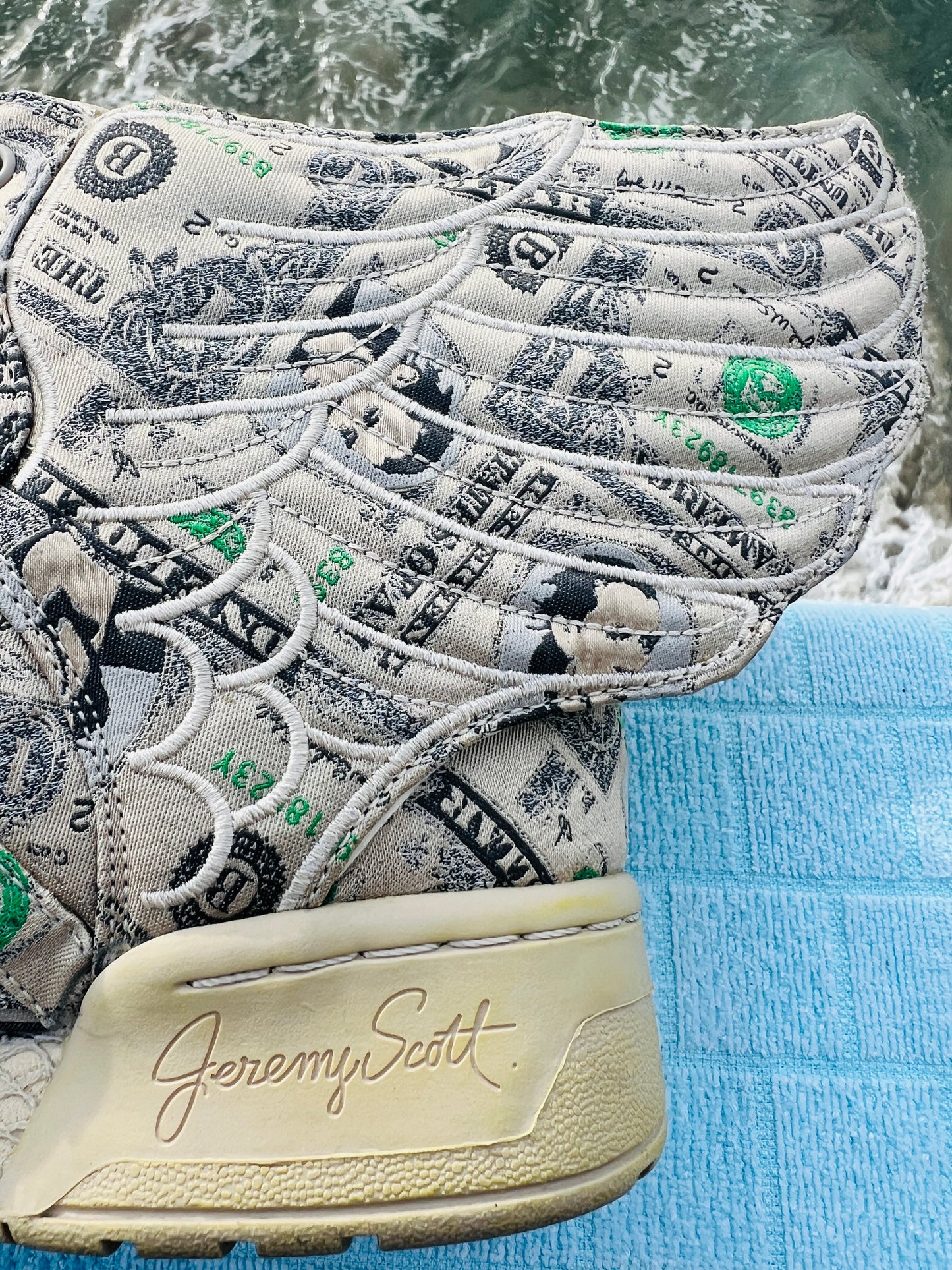 2013 Adidas x Jeremy Scott 2.0 Money (G95773)