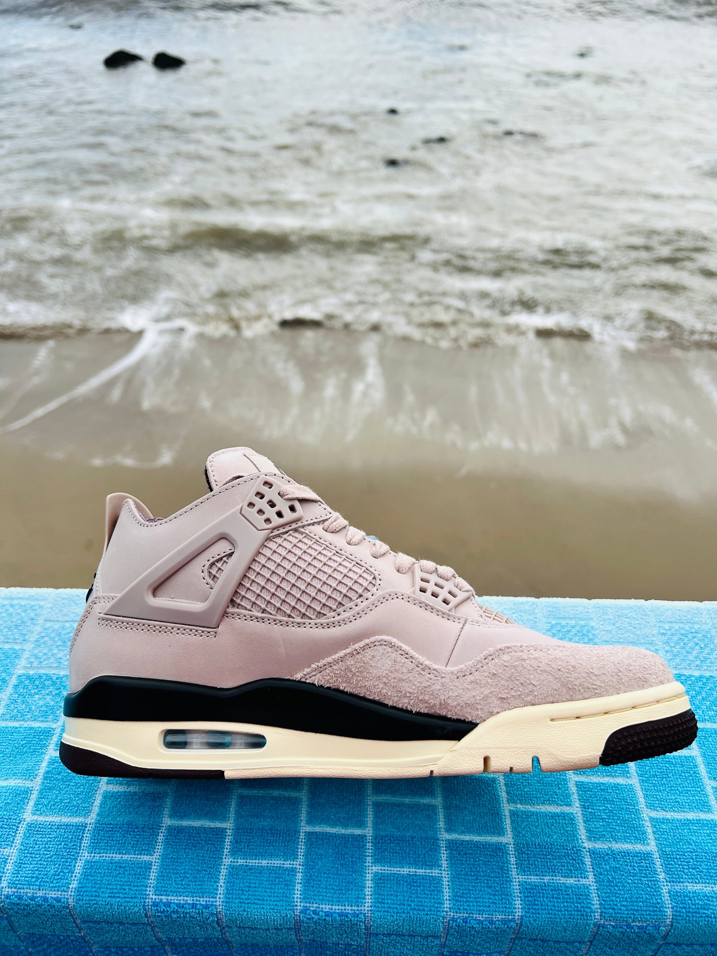 Jordan 4 Retro A Ma Maniére While You Were Sleeping (FZ4810-200)