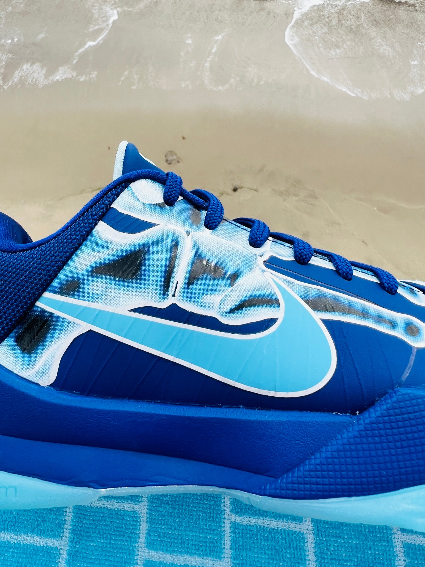 2024 Kobe 5 Protro X-Ray - 6M/7.5W  (HJ4303-400)