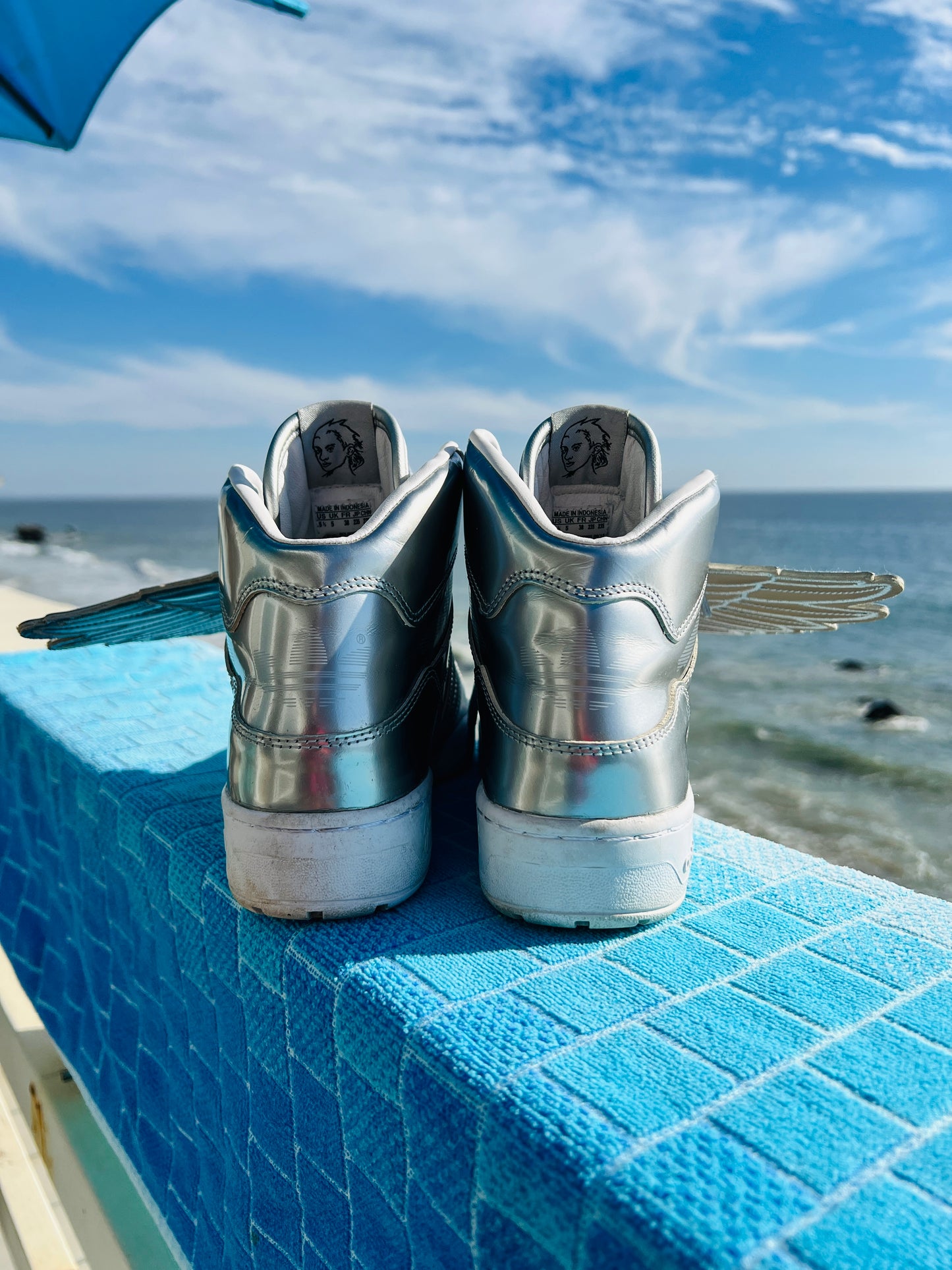 2015 Adidas x Jeremy Scott Wings Metal (S77798)