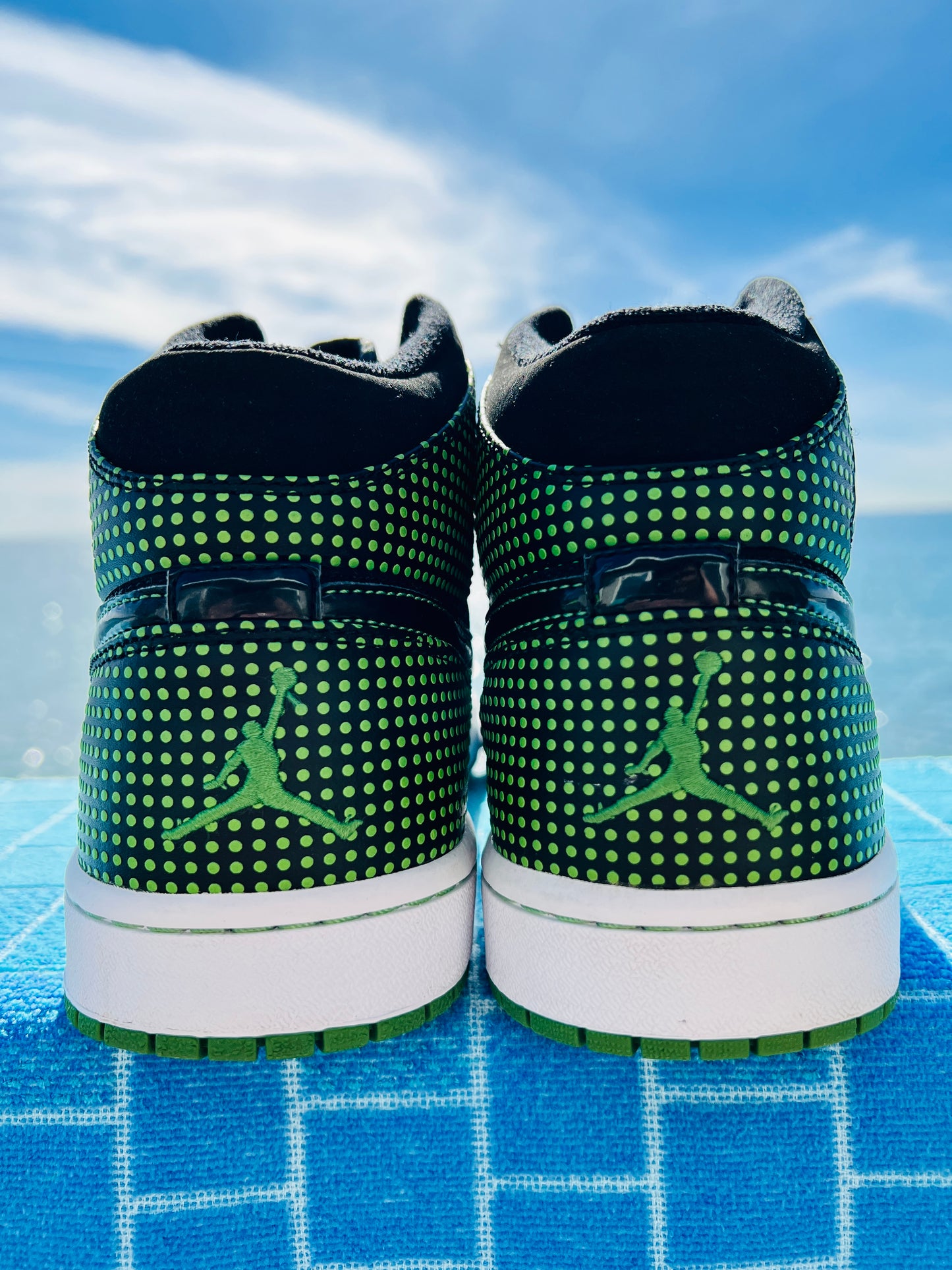 2009 Jordan 1 Retro Polka Dot Chlorophyll - 10.5M/12W (136065-031)