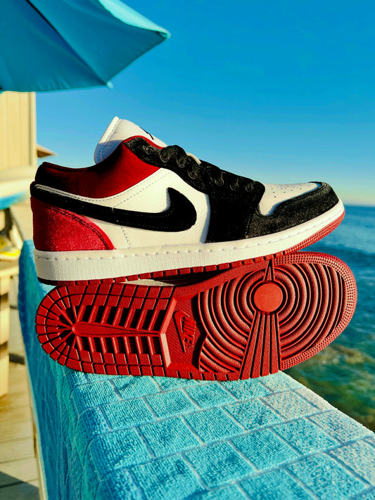 Jordan 1 Low SE Velvet Black Toe - 8.5M/10W (FZ3242-001)