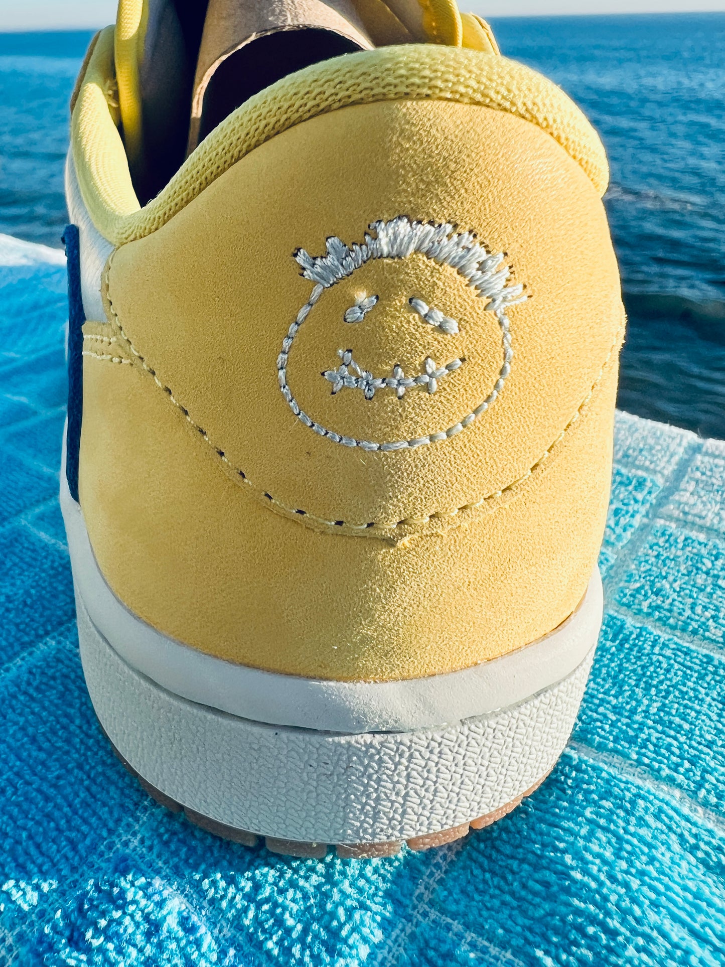 2024 Travis Scott Canary Jordan 1 Low - 7M/8.5W (DZ4137-700)