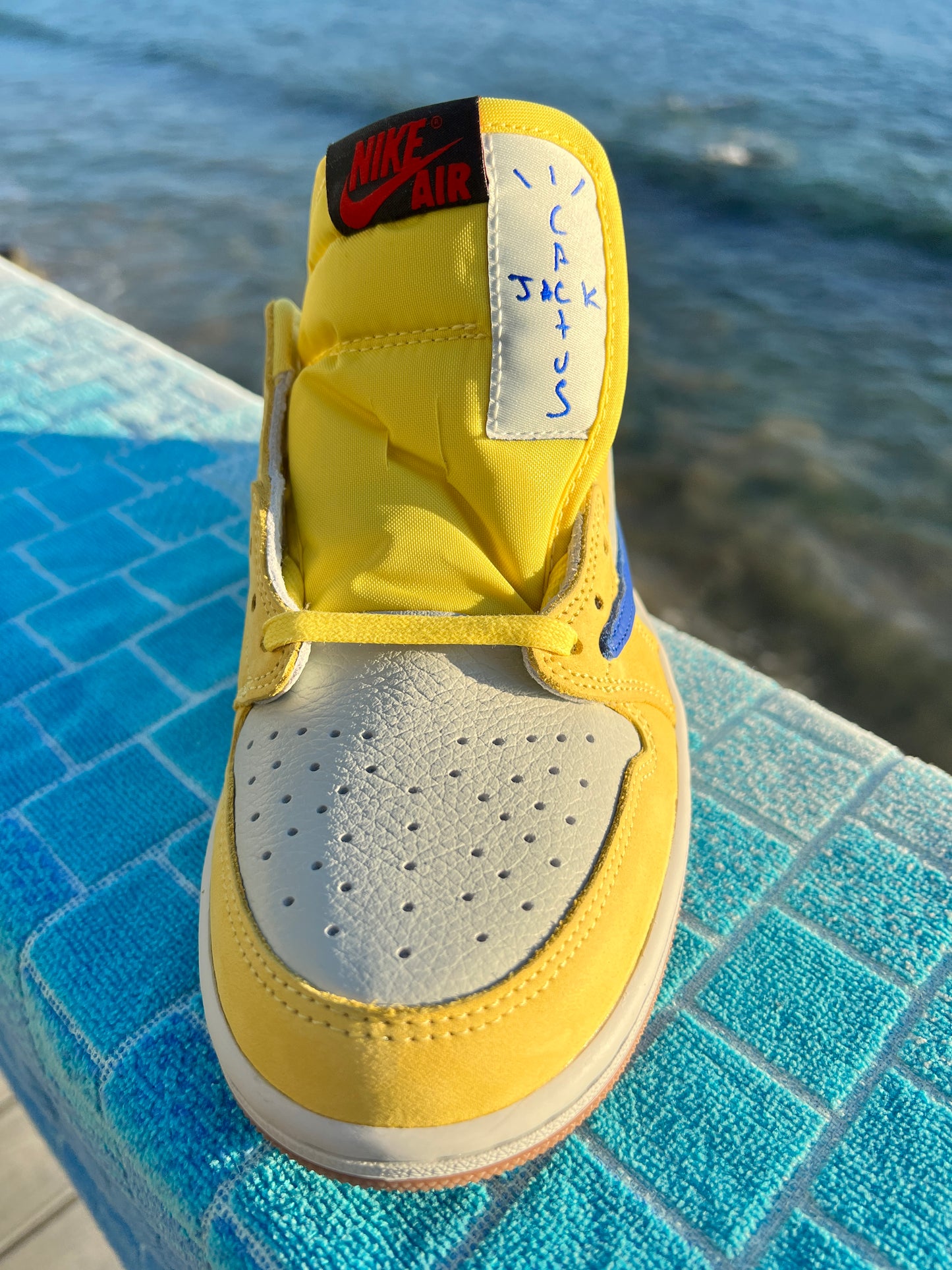 2024 Travis Scott Canary Jordan 1 Low - 7M/8.5W (DZ4137-700)