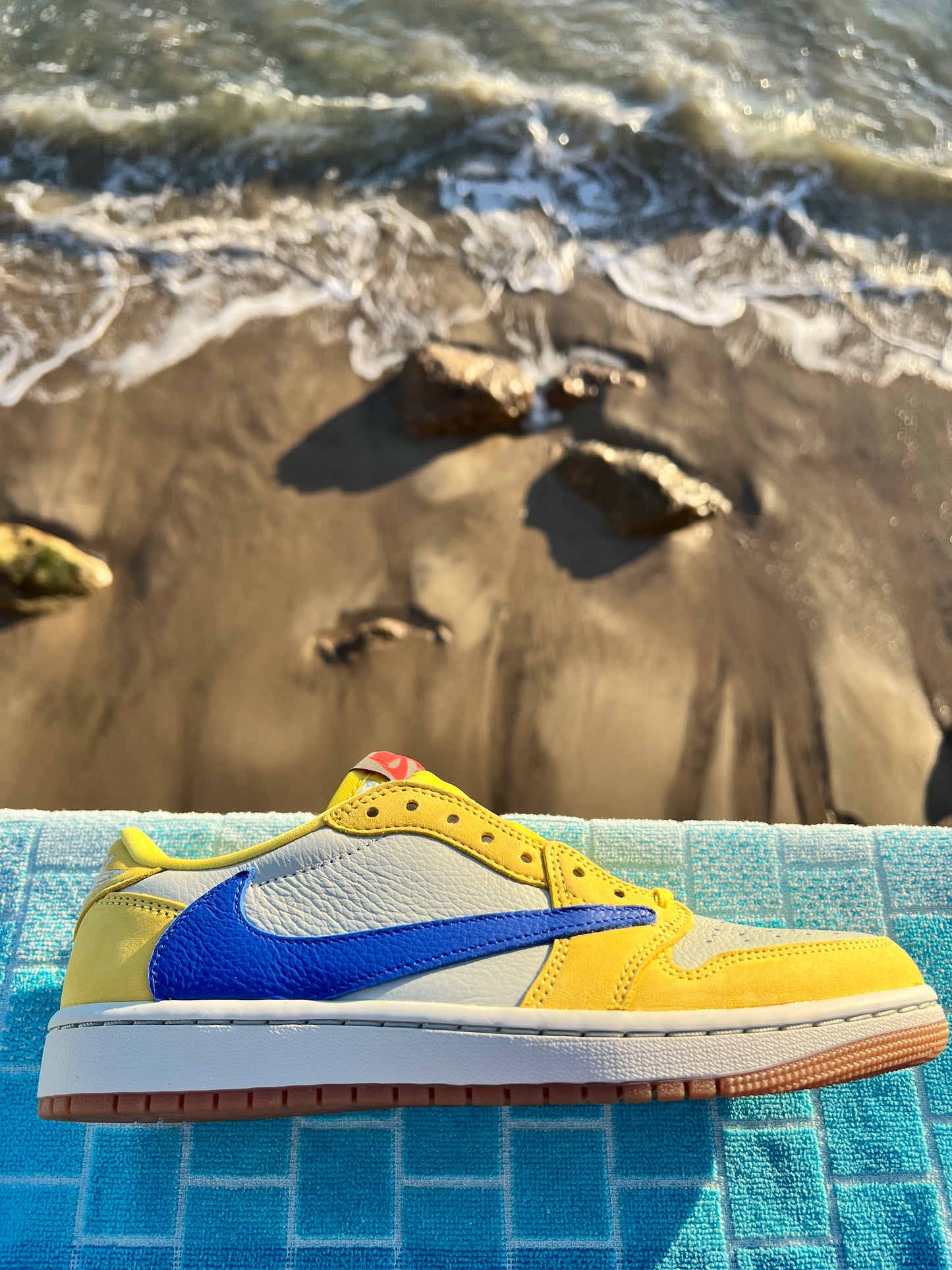 2024 Travis Scott Canary Jordan 1 Low - 7M/8.5W (DZ4137-700)