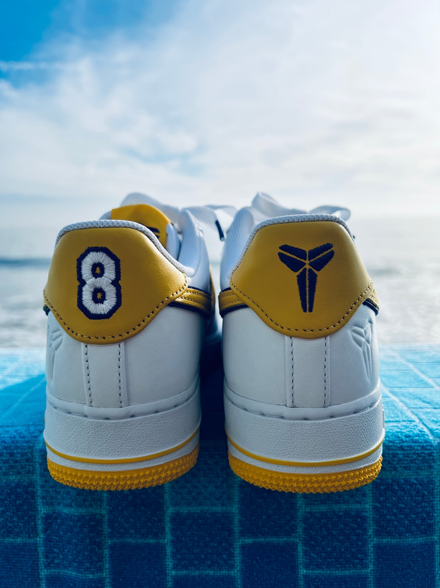 Air Force 1 Low Retro QS Kobe Bryant Lakers Home (FZ1151-100)