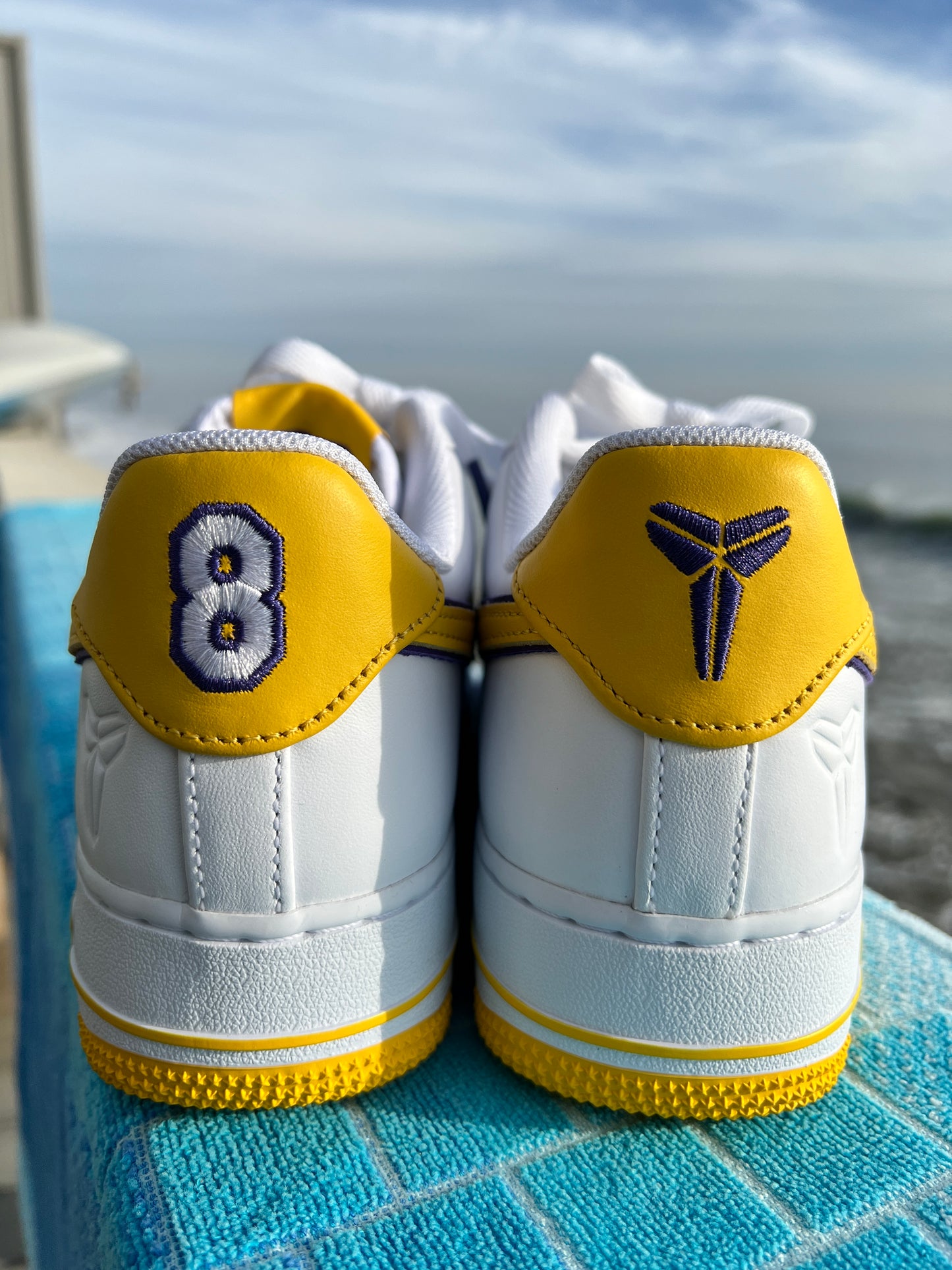 Air Force 1 Low Retro QS Kobe Bryant Lakers Home (FZ1151-100)