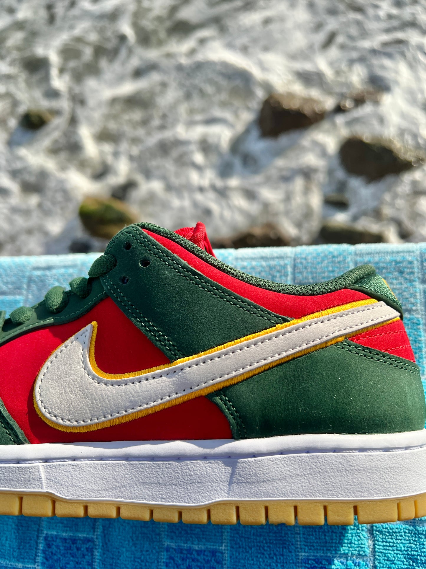 Nike SB Dunk Low Pro PRM Seattle Supersonics - 9M/10.5W (FZ1287-300)