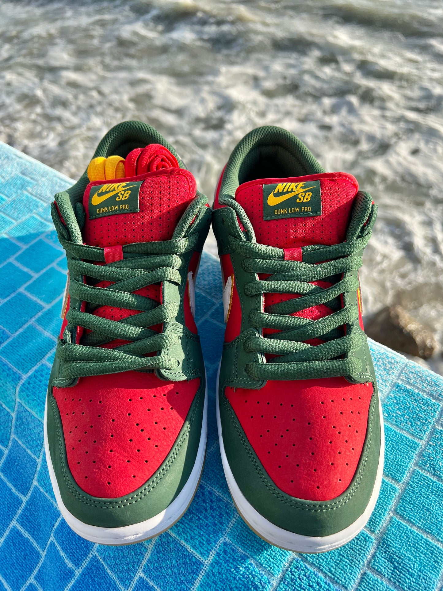 Nike SB Dunk Low Pro PRM Seattle Supersonics - 9M/10.5W (FZ1287-300)