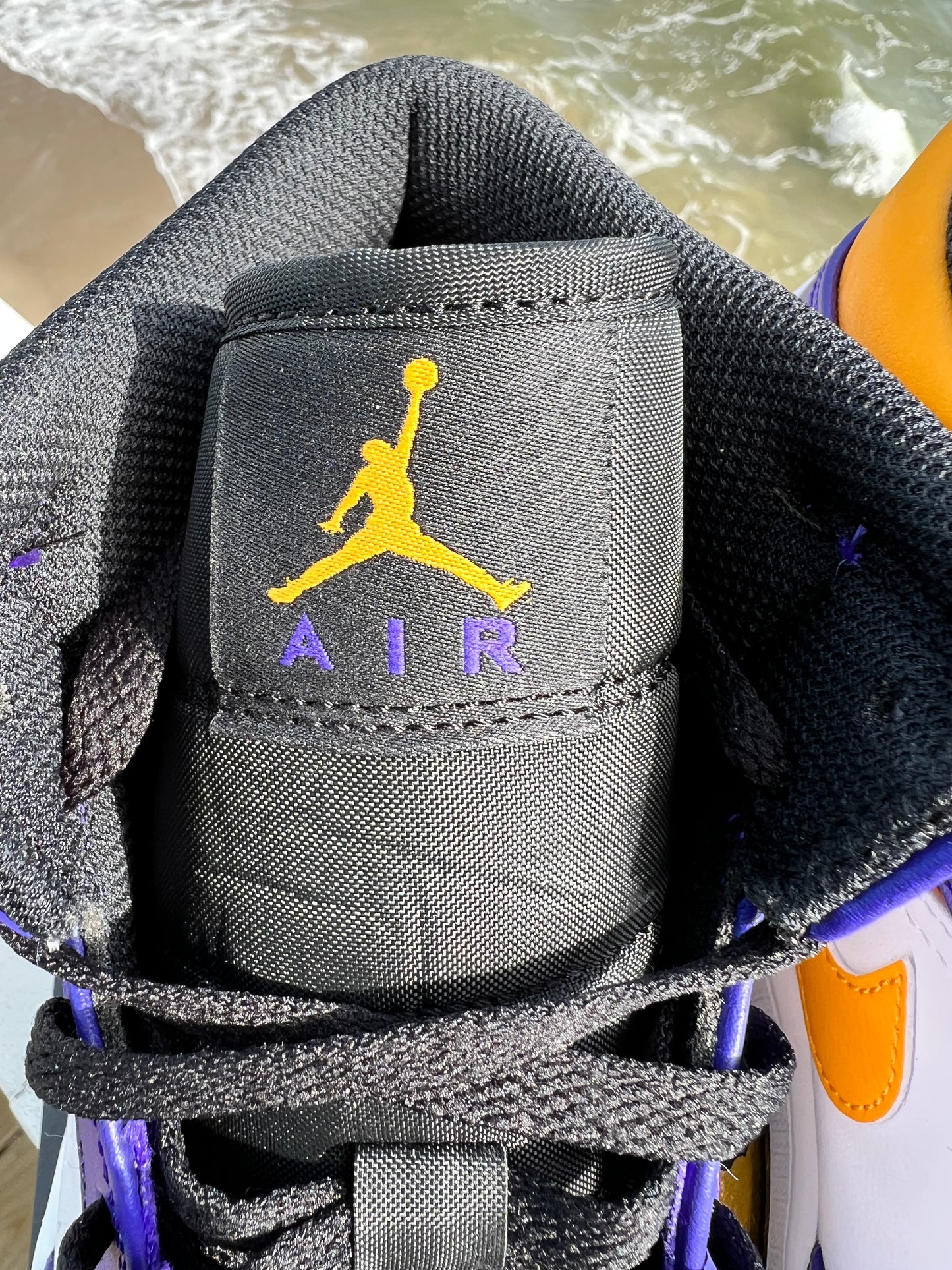 Jordan 1 Hi FlyEase Lakers - 9.5M/11W (CQ3835-517)