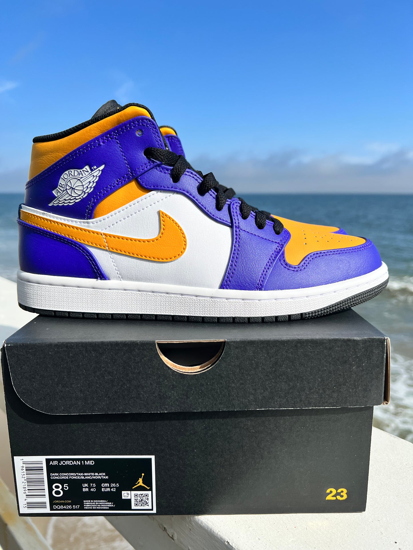 Jordan 1 Hi FlyEase Lakers - 9.5M/11W (CQ3835-517)