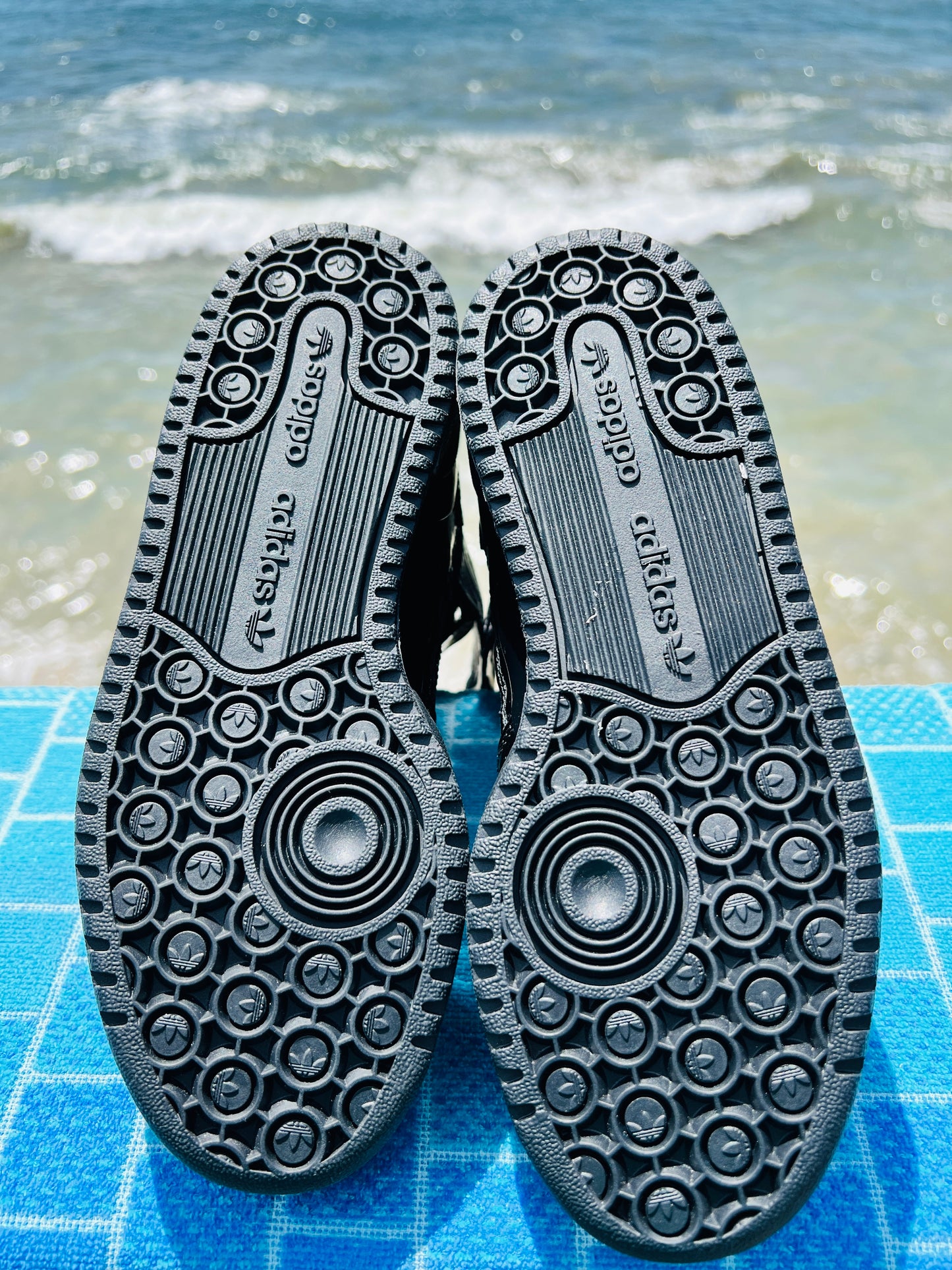2023 Adidas Jeremy Scott x Forum Wings 4.0 - 4.5M/6W (IE6862)