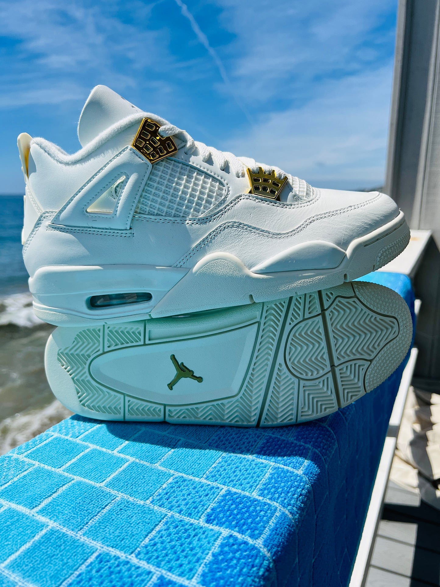 Jordan 4 Retro Metallic Gold - 8.5M/10W (AQ9129-170)