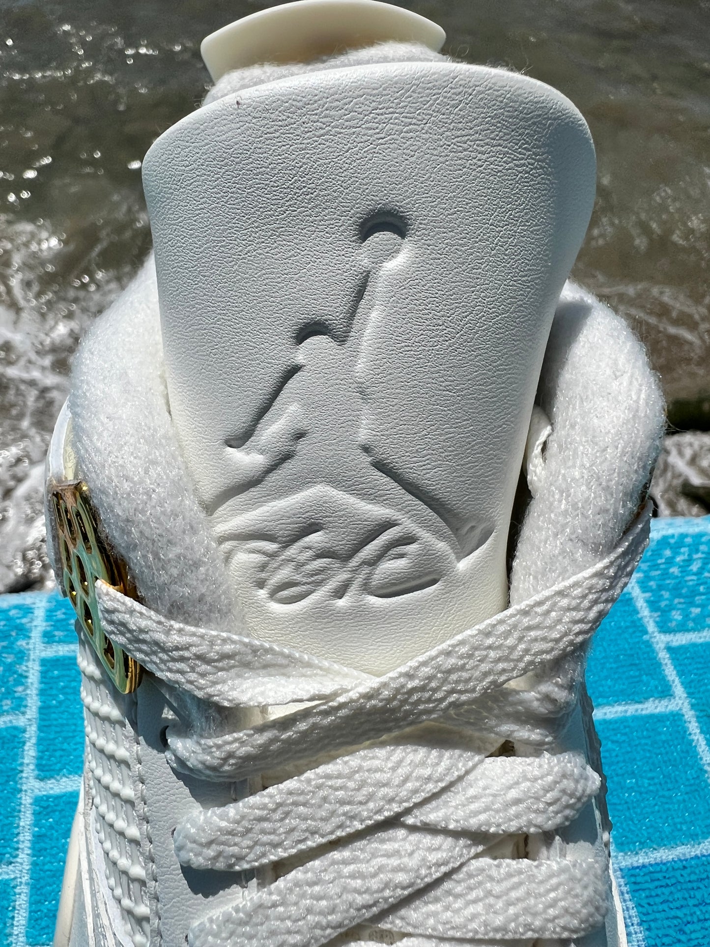 Jordan 4 Retro Metallic Gold - 8.5M/10W (AQ9129-170)